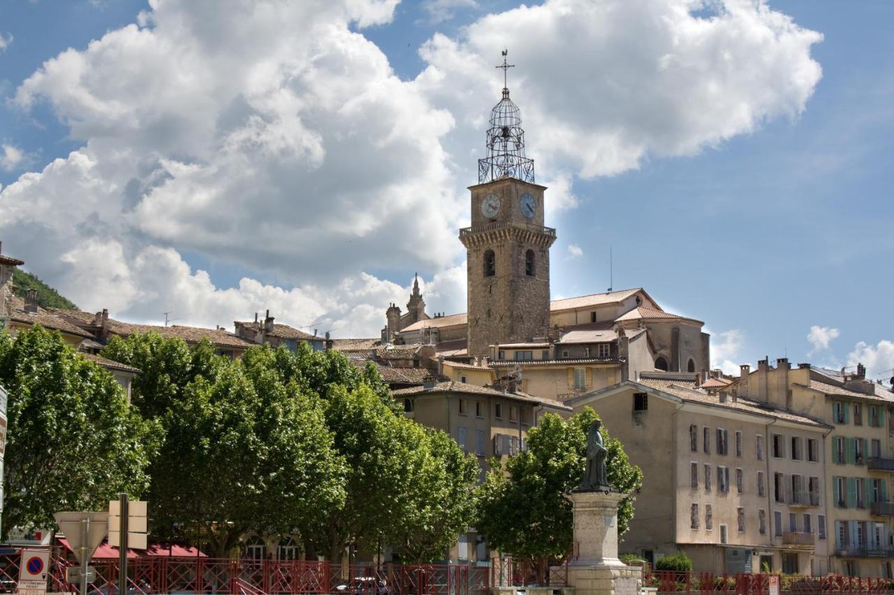 Hotel Le Refuge Des Sources Digne-les-Bains ภายนอก รูปภาพ