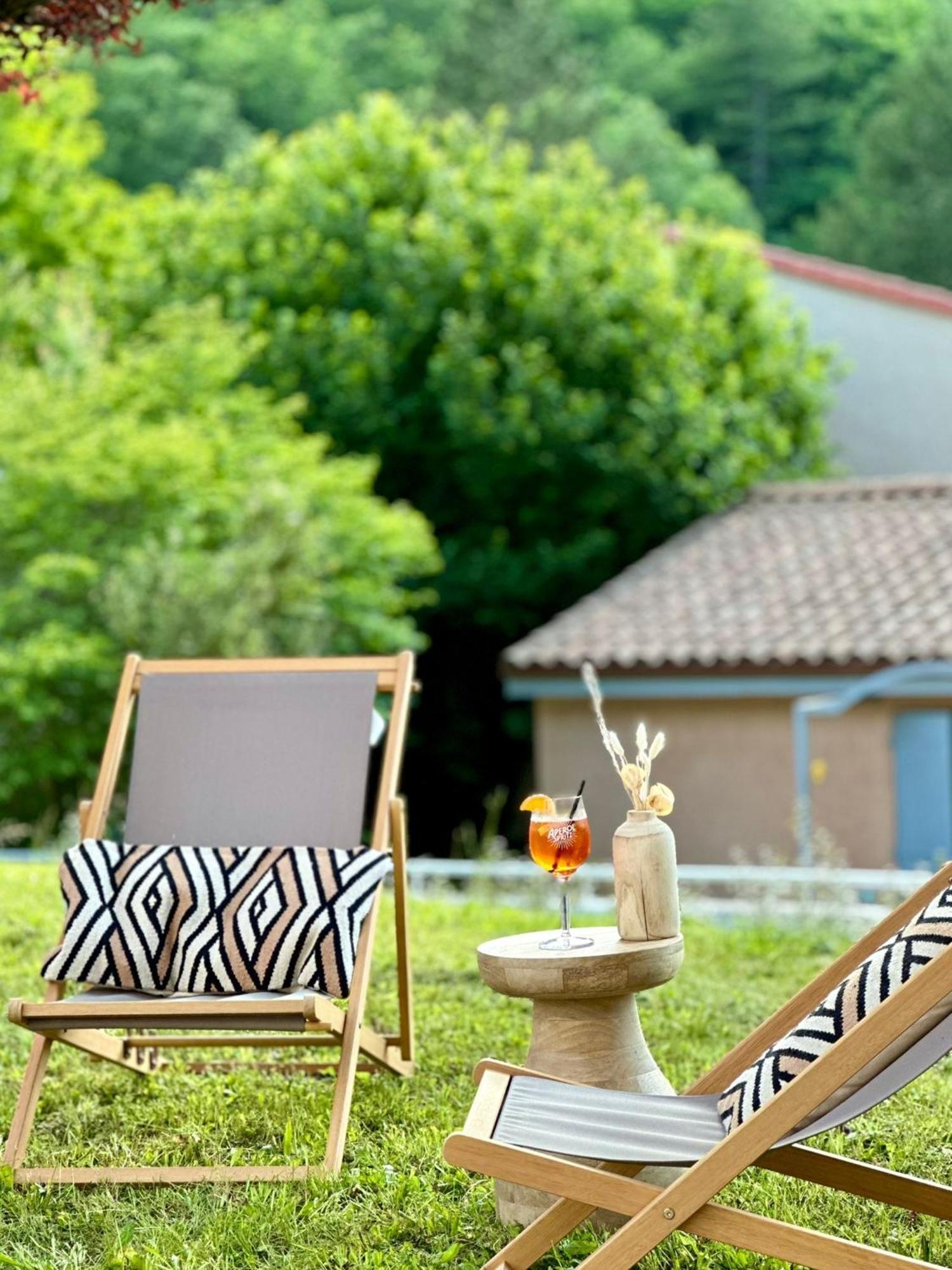 Hotel Le Refuge Des Sources Digne-les-Bains ภายนอก รูปภาพ